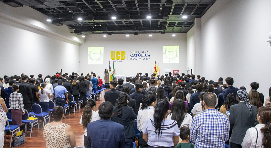 Lee más sobre el artículo UCBMUN 2024: Fomentando una nueva generación de líderes globales