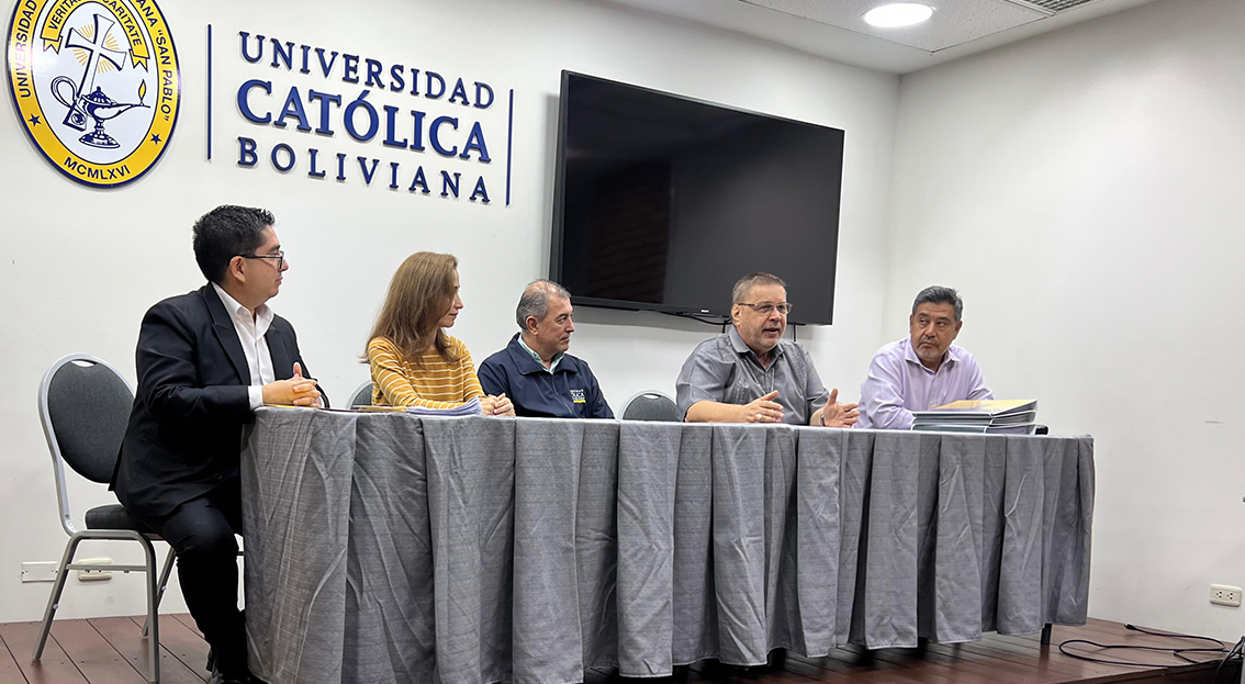 Lee más sobre el artículo Entrega de Resultados del Proyecto Social entre la UCB Santa Cruz y la Arquidiócesis