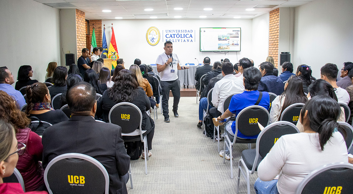 Lee más sobre el artículo Destacados juristas se reúnen en la UCB Santa Cruz para reflexionar sobre los retos del Derecho Penal contemporáneo