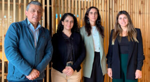 Lee más sobre el artículo Fortaleciendo alianzas internacionales en investigación, vinculación y formación: nuevas colaboraciones con CENAMAD y redes académicas en Chile para la sostenibilidad del agua y los bosques