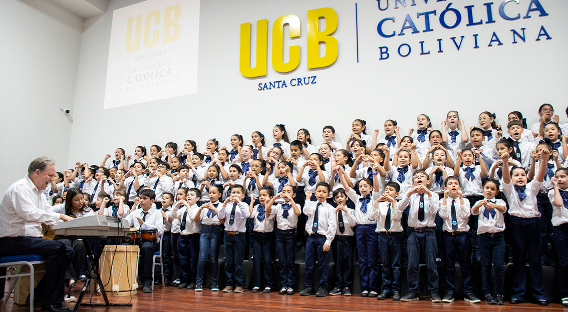 La UCB se convirtió en escenario del talento coral escolar con FESTICOR 2025