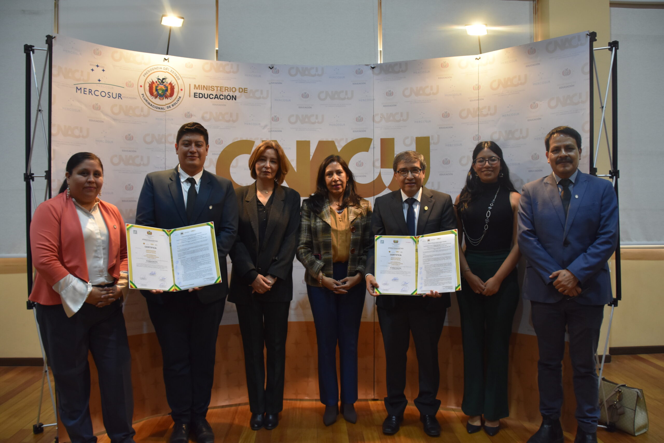 Ingeniería Industrial de la UCB Santa Cruz recibe reacreditación internacional del MERCOSUR